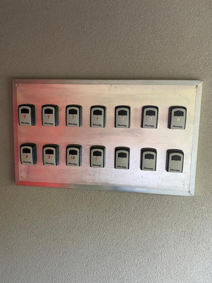 Motel Smart - *